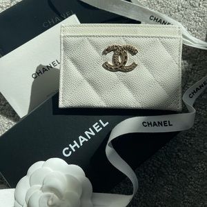 BNIB CHANEL 22K Twirling CC Caviar Cardholder